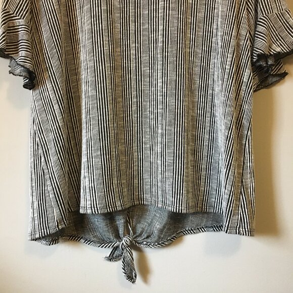 B&W Pinstripe Boho Flutter Sleeve Tie Hem Button Up Tee - Picture 7 of 15